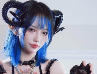 短裙只是一种选择，而狐洛洛子资源也有如一杯提神的饮料，简直完美得不科学！