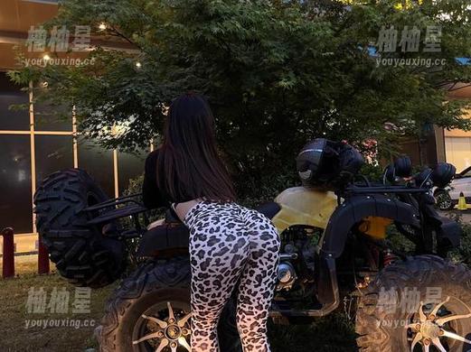 禅雨儿Lynne 微密圈 - “灰丝”是种情绪?看禅雨儿Lynne的作品我也愣住了