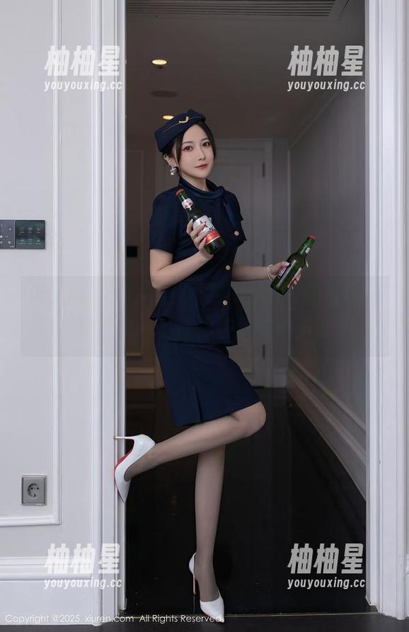 秀人网 - 图集时光，M梦baby的粉色日记，每一页都像在甜蜜中旋转