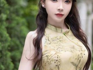 秀人网 – 奶芙乔乔的JK高清壁纸，怎能不让人停下来仔细观察？