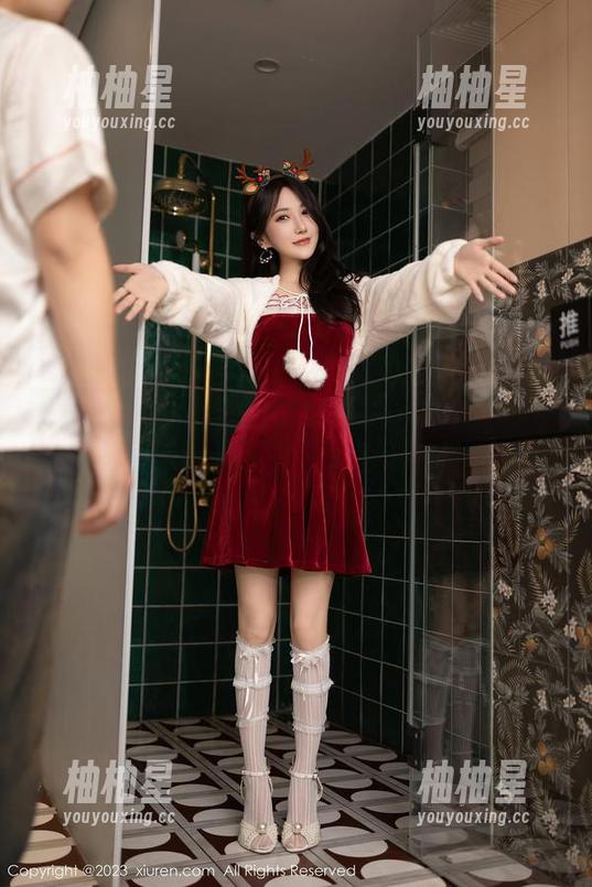 秀人网-岁小岁 秀人网 - 岁小岁的厨娘:收藏品不仅仅是食谱,竟还有这些?下载体验!