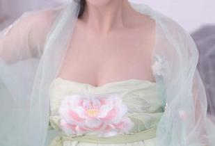 秀人网 – 沫晓伊baby预计出任秘书，全集写真穿梭于工作与玩乐