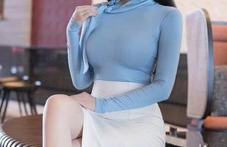 秀人网 – 这位穿旗袍的金小依，果然给美图和壁纸带来了新的风味！