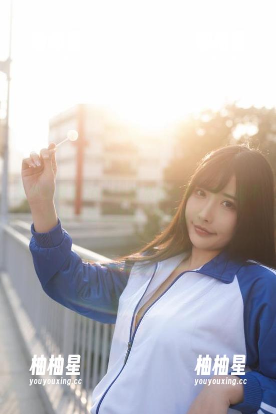 女神糖果果Candy的私拍合集：我保证不会让你忘记这条“糖果面线”！