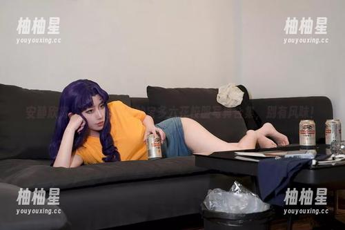 绞肉姬 安静欣赏,绞肉姬和她的宝多六花校服写真合集,别有风味!
