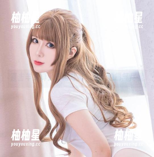 直击羊大真人高清写真，女王的霸气尽显