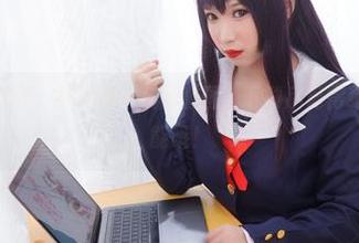 经典的搭配就是：胡桃喵＋美脚套图，下载后记得练习冲击波技能哦！