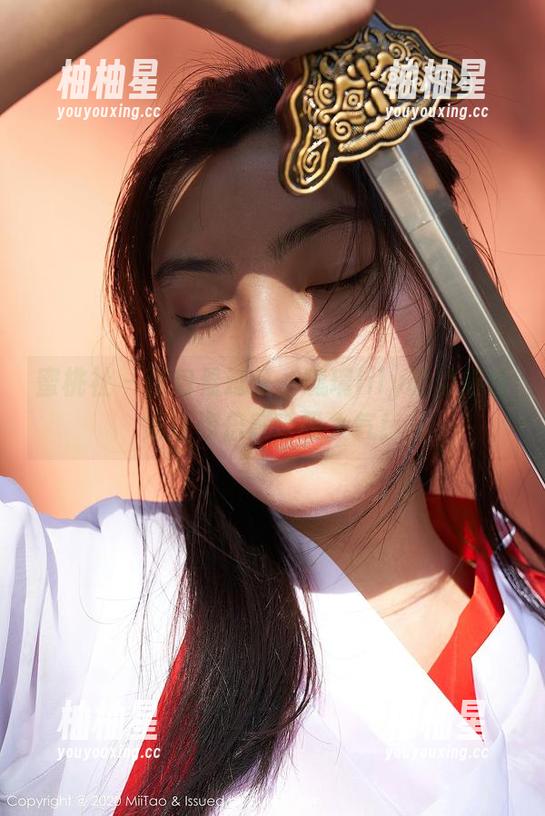 蜜桃社 - 图包看过来，琉璃lily的空姐合集让你倍感呼吸大气！