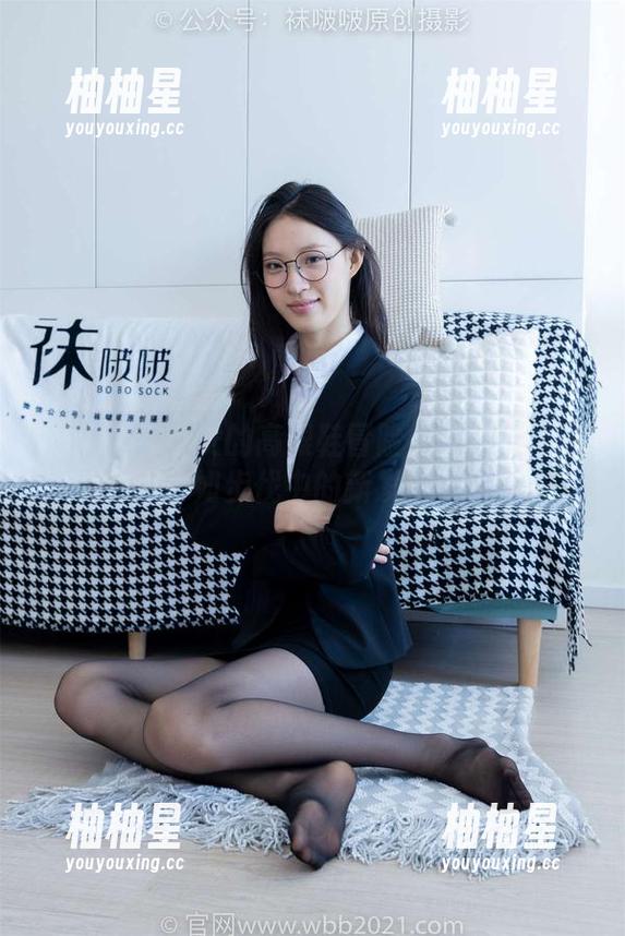 袜啵啵-小安 袜啵啵 - 小安的高跟鞋冒险:私房图包犹如步伐中的新发现