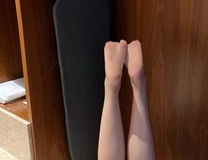 微密圈 – 白色不只代表纯洁，迷人的五姨太的图片等你下载