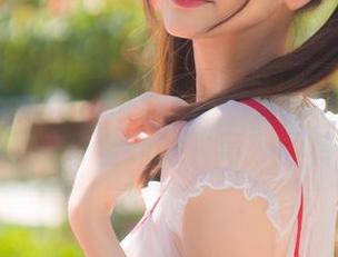 小草莓上位：陆卿卿kyokyo写真分享，策划了一个全新的“莓”界传奇！