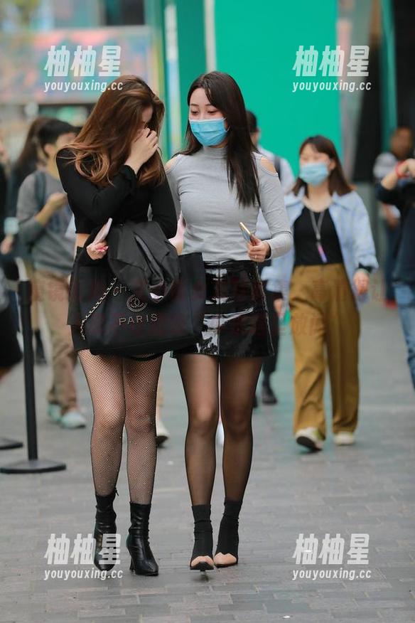 魔镜街拍-艾小青 魔镜街拍 - 艾小青女友写真集,高清得让人忍不住想说“少来这里放闪”